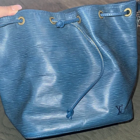 Louis Vuitton EPI NOE - Picture 3 of 7